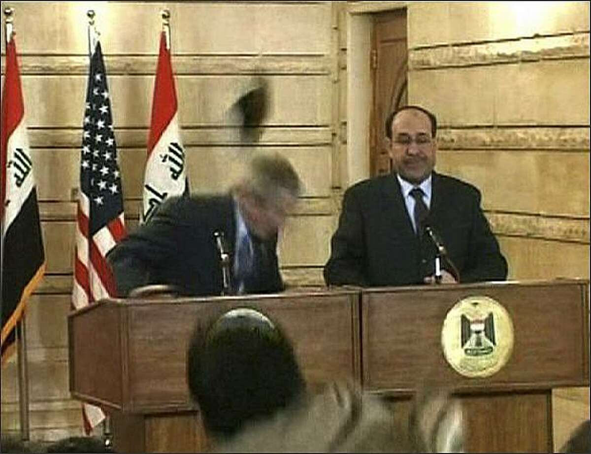  قذائف تحرج المسئولين