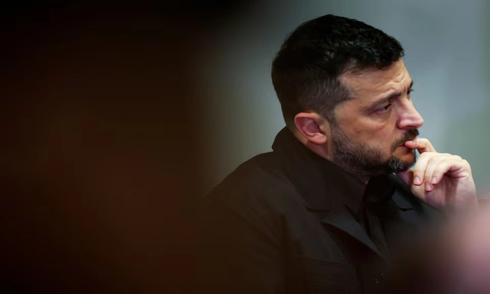 روسيا تفرض كلمتها.. أوكرانيا تستبدل طموح الانضمام لحلف الناتو بضمانات أمنية. 