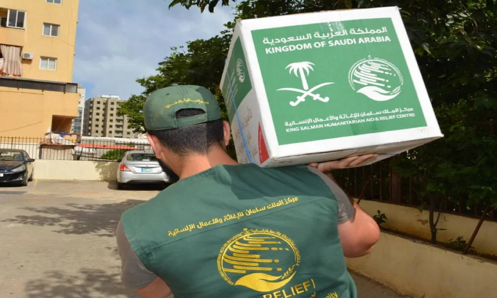 537 مليار ريال سعودي إجمالي المساعدات السعودية للدول العربية والعالم حتى يناير 2026، فكيف تحولت الإعانات المالية إلى أداة للتنمية والاستقرار في المنطقة؟ 