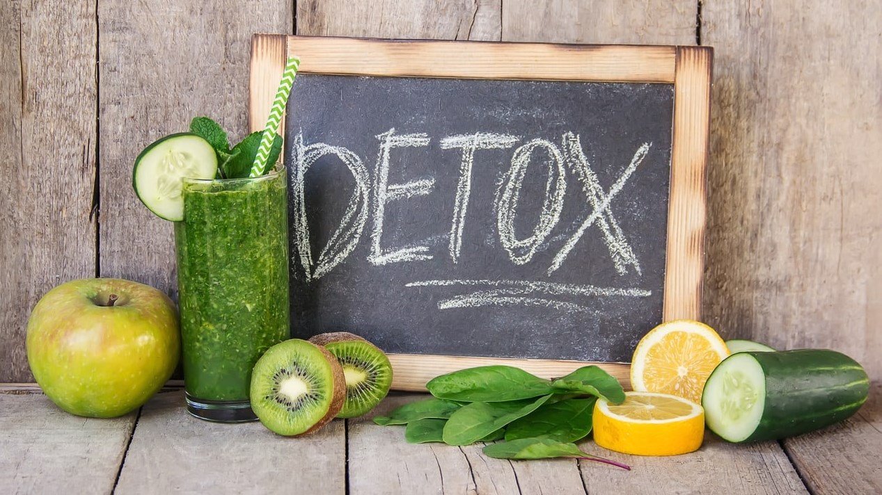 خبراء يؤكدون أن الجسم لا يحتاج إلى «ديتوكس» خارجي.. فهو يعمل لتنقية السموم على مدار الساعة 