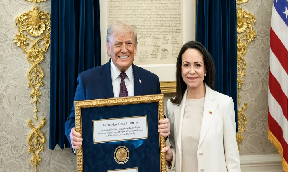 تنازل زعيمة المعارضة الفنزويلية ماريا ماتشادو عن جائزة نوبل للسلام لـ ترامب يفتح جدلاً حول نقل أو رفض الجوائز.. هل يمكن ذلك؟ 