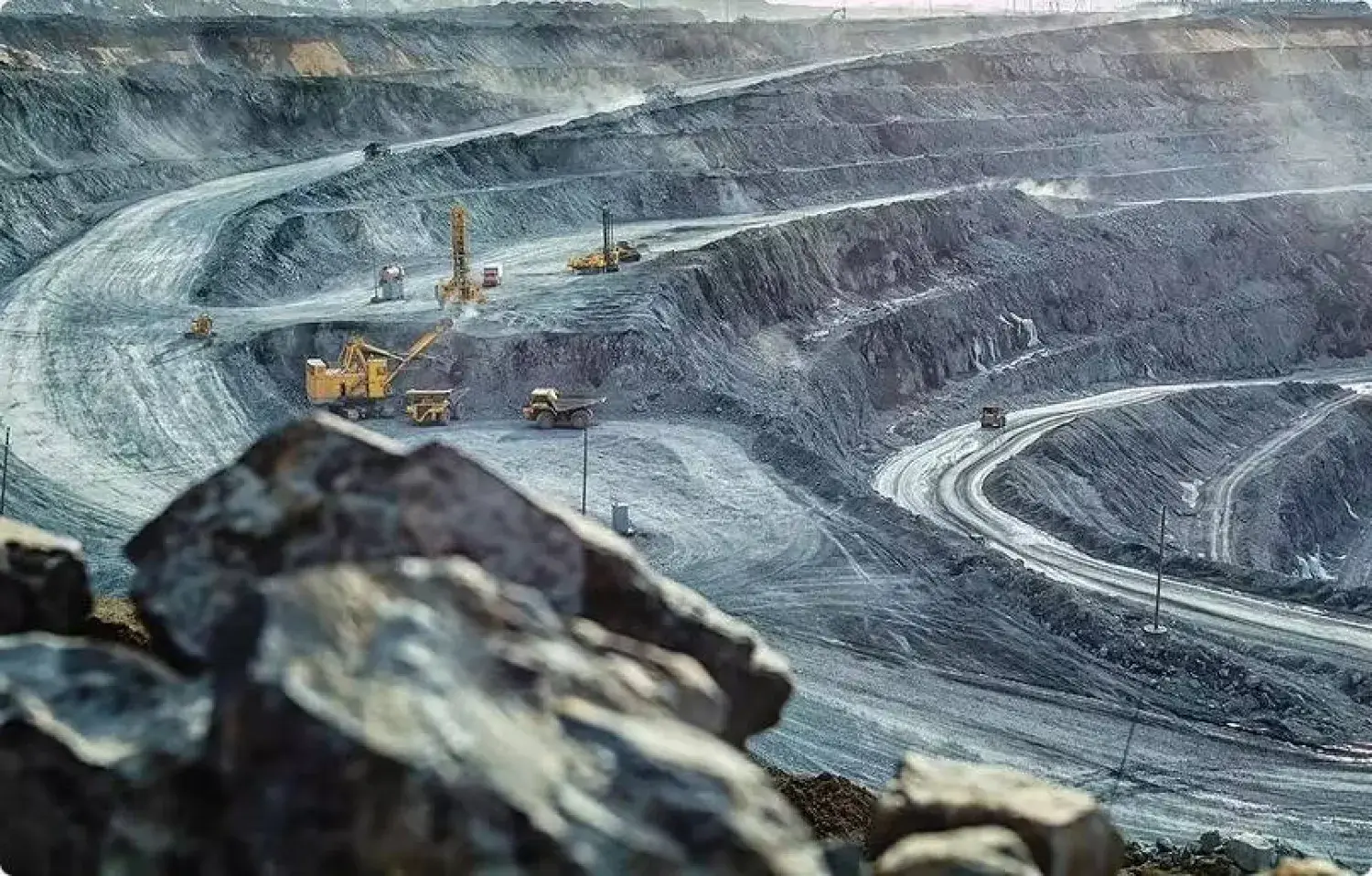 البرنامج الوطني للمعادن يرسم مستقبل التعدين السعودي ويعزز مكانة المملكة عالميًا. 