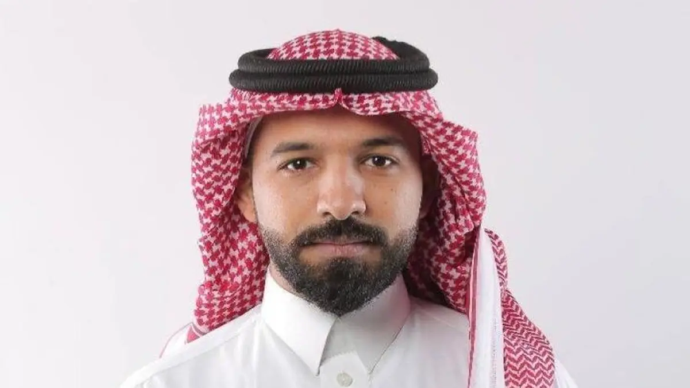 اللغة العربية مورد اقتصادي واعد.. ثلاث مسارات طرحها بندر الغميز لتحويلها من لغة نرعاها إلى استثمار يدرّ مليارات. 