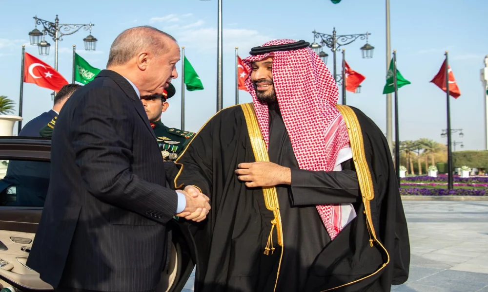 في ختام زيارة أردوغان إلى المملكة... السعودية وتركيا تؤكدان في بيان مشترك عزمهما توسيع التعاون في الاقتصاد والطاقة والدفاع، وتعزيز الشراكة الاستراتيجية 