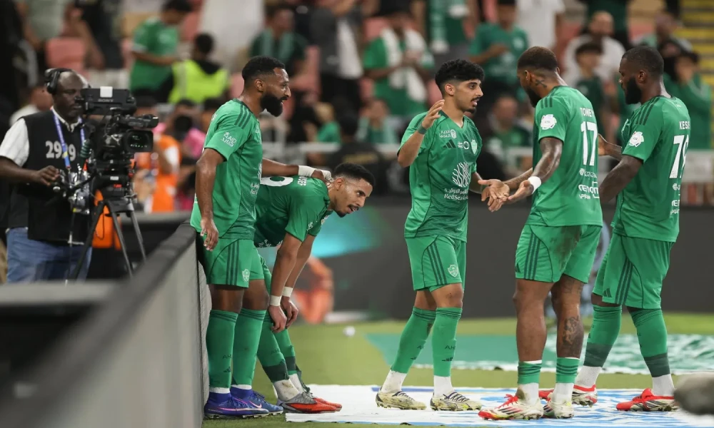 حسابات الصدارة تشعل صدام الأهلي و الوحدة في دوري أبطال آسيا.. تعرف على القنوات الناقلة والتشكيل المتوقع للفريقين. 