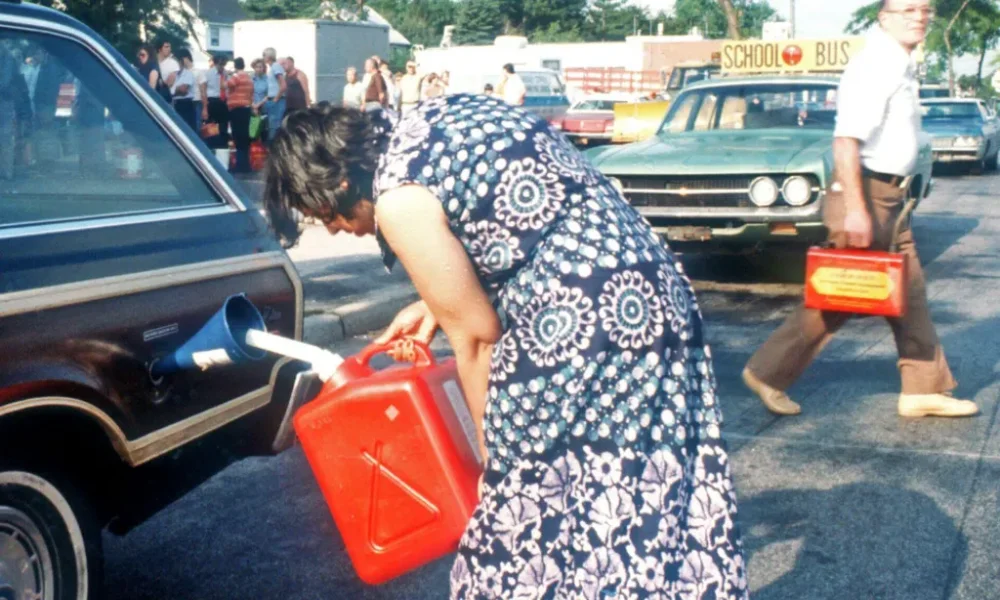 تعطل إمدادات الطاقة الحالية قد يخلف آثارًا اقتصادية أشد قسوة من فوضى السبعينيات. 