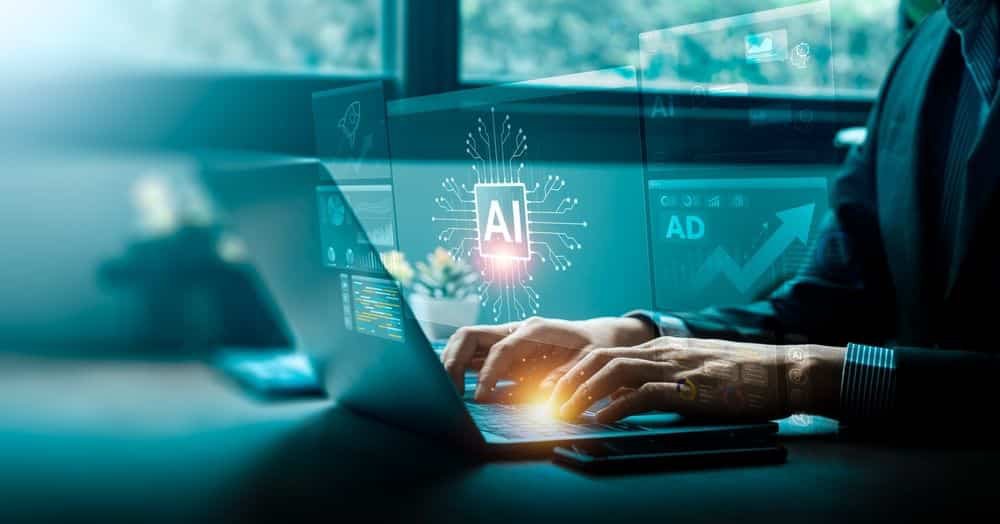 مع تزايد استخدام الذكاء الاصطناعي في الجامعات، تقل التنوعات في النقاشات الصفية ويضعف الإبداع الشخصي، بينما يسعى المعلمون للحفاظ على التفكير النقدي لدى الطلاب 